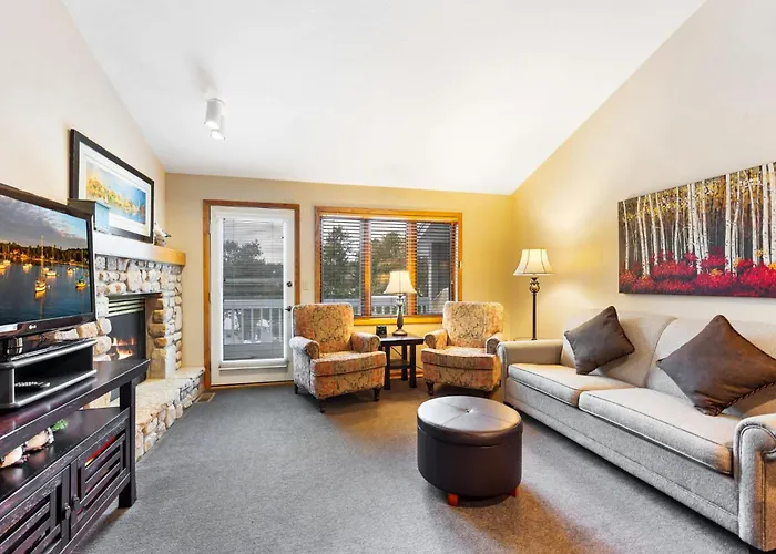 Evergreen Hill Condominiums