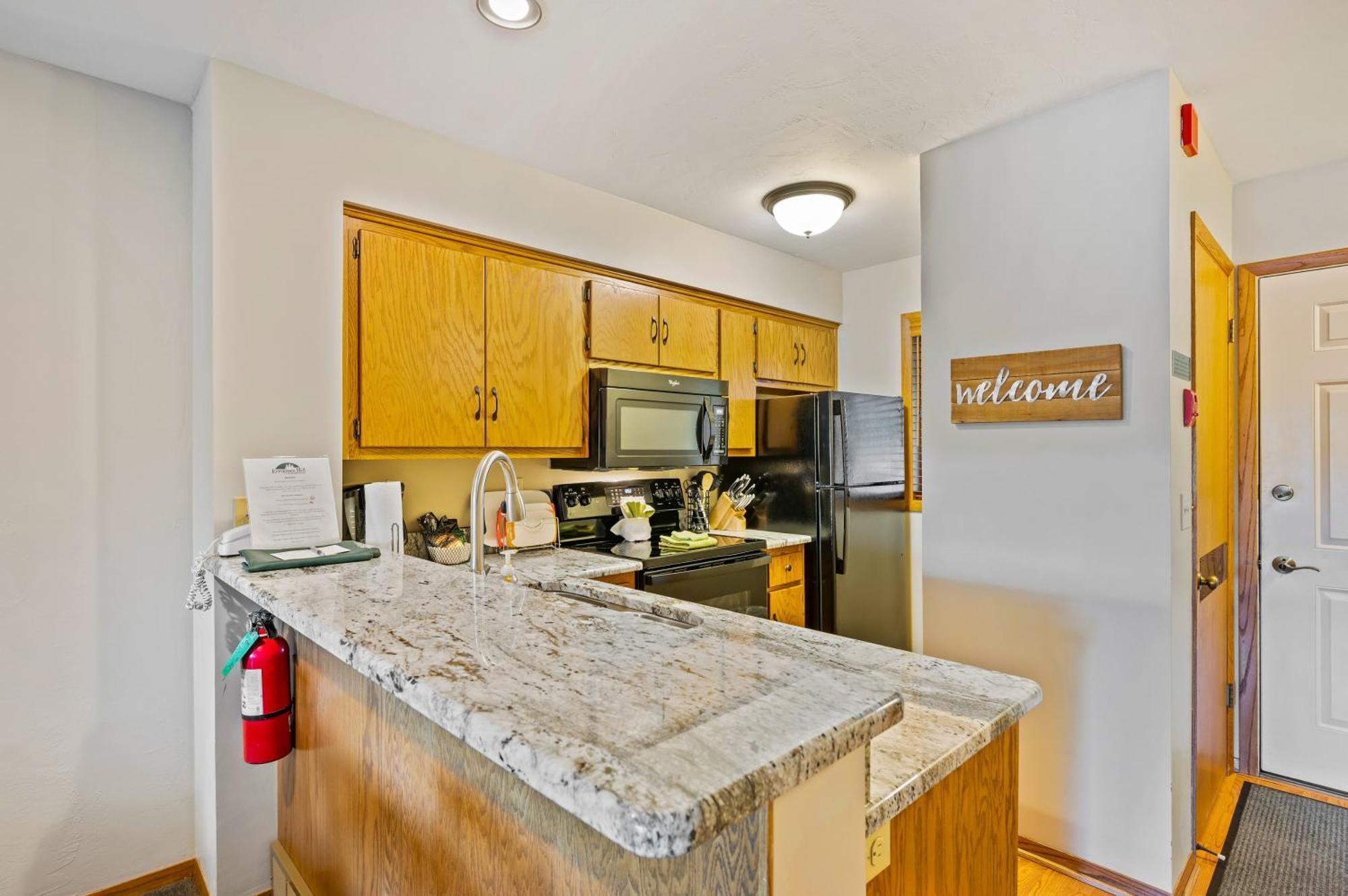 Evergreen Hill Apartahotel