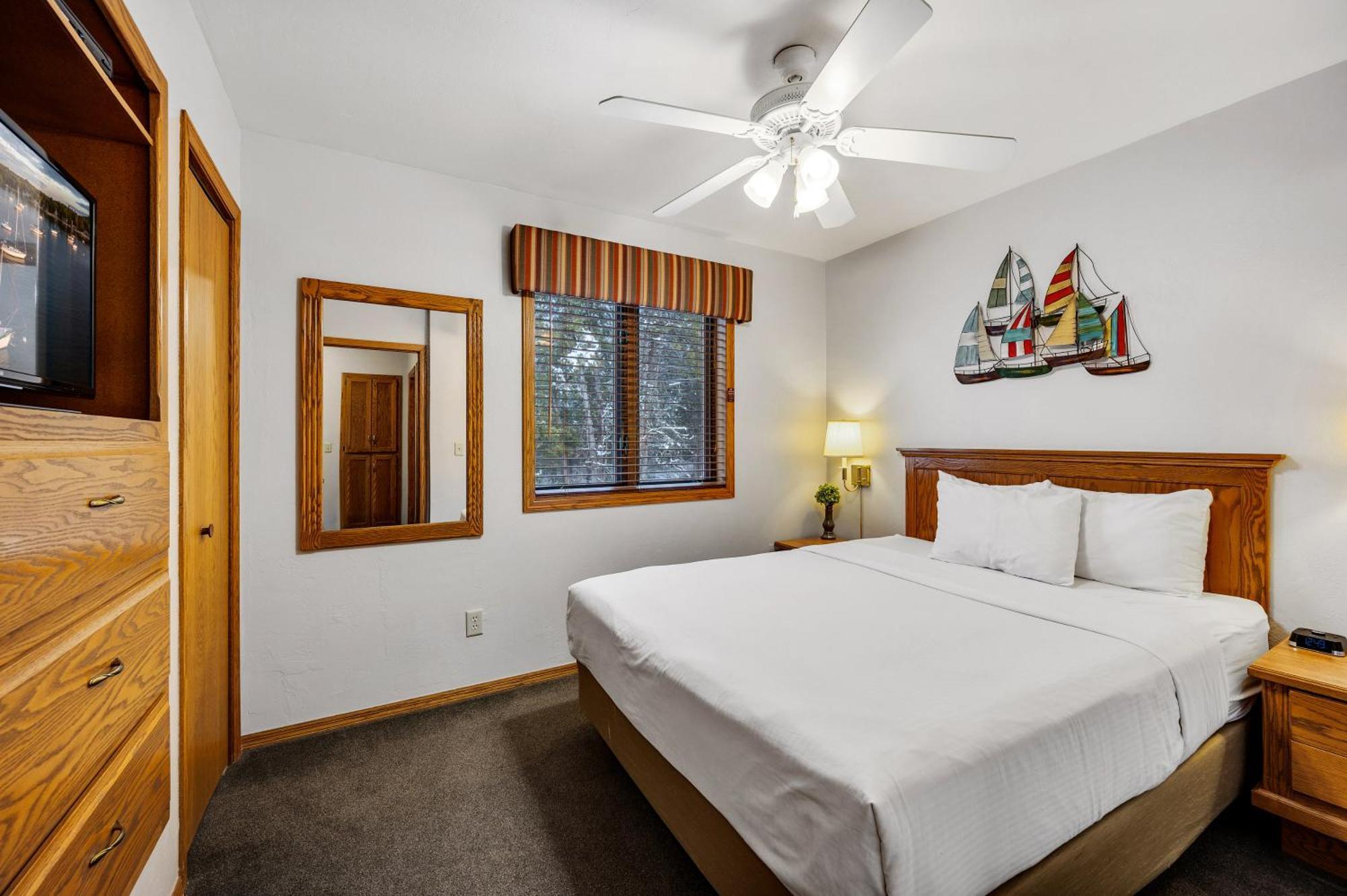 Evergreen Hill Apartahotel 2*