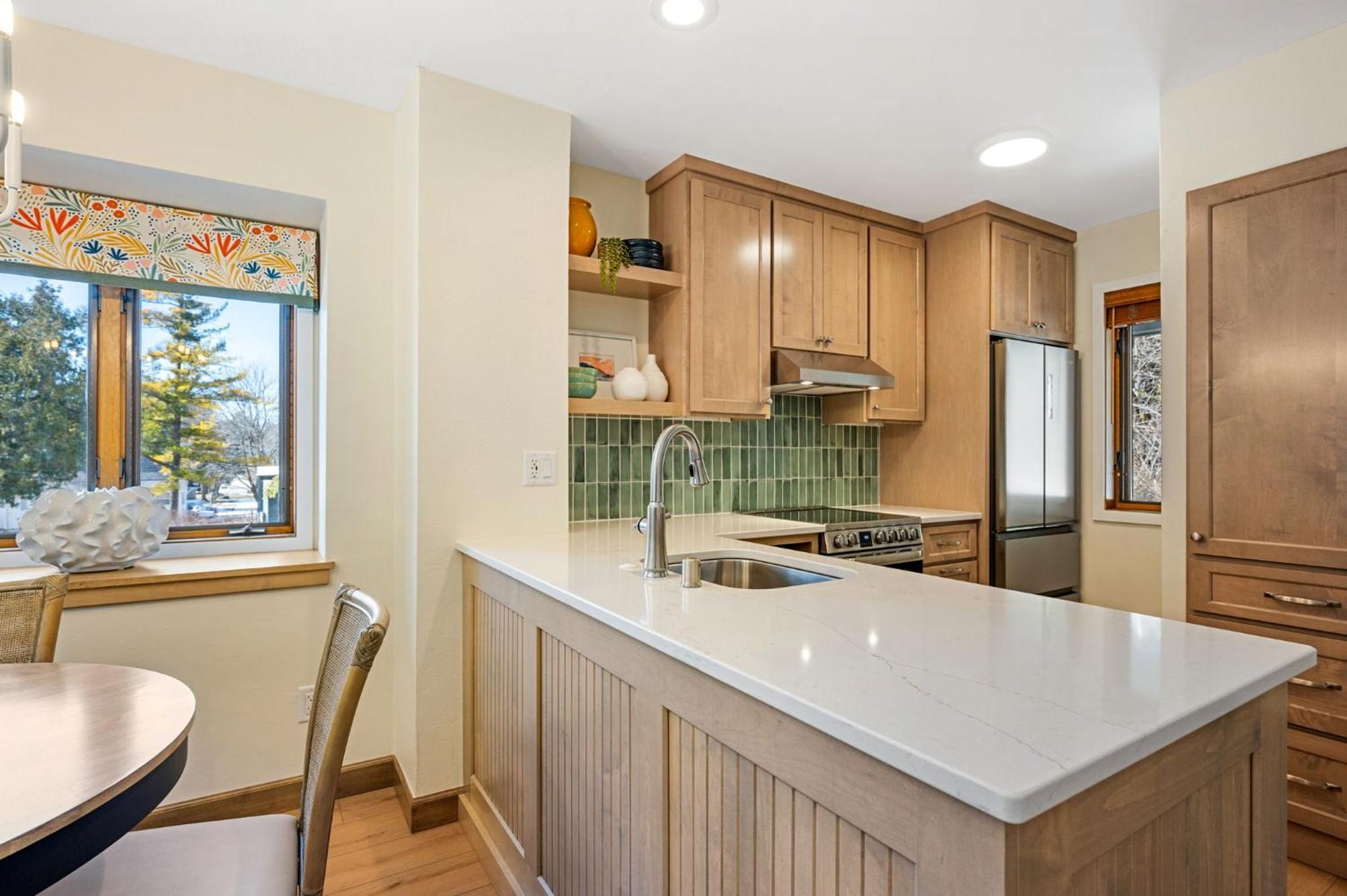 Evergreen Hill Apartahotel